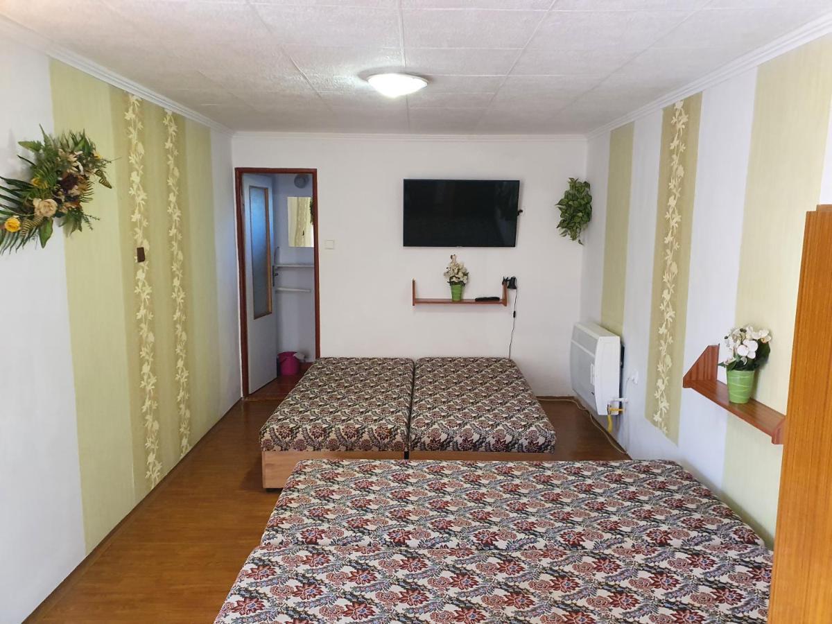 Privat U Jozefa Foeldesa Apartment เวลคีเมเดียร์ ภายนอก รูปภาพ