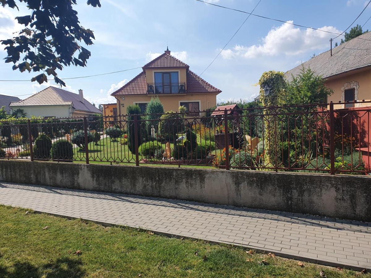 Privat U Jozefa Foeldesa Apartment เวลคีเมเดียร์ ภายนอก รูปภาพ